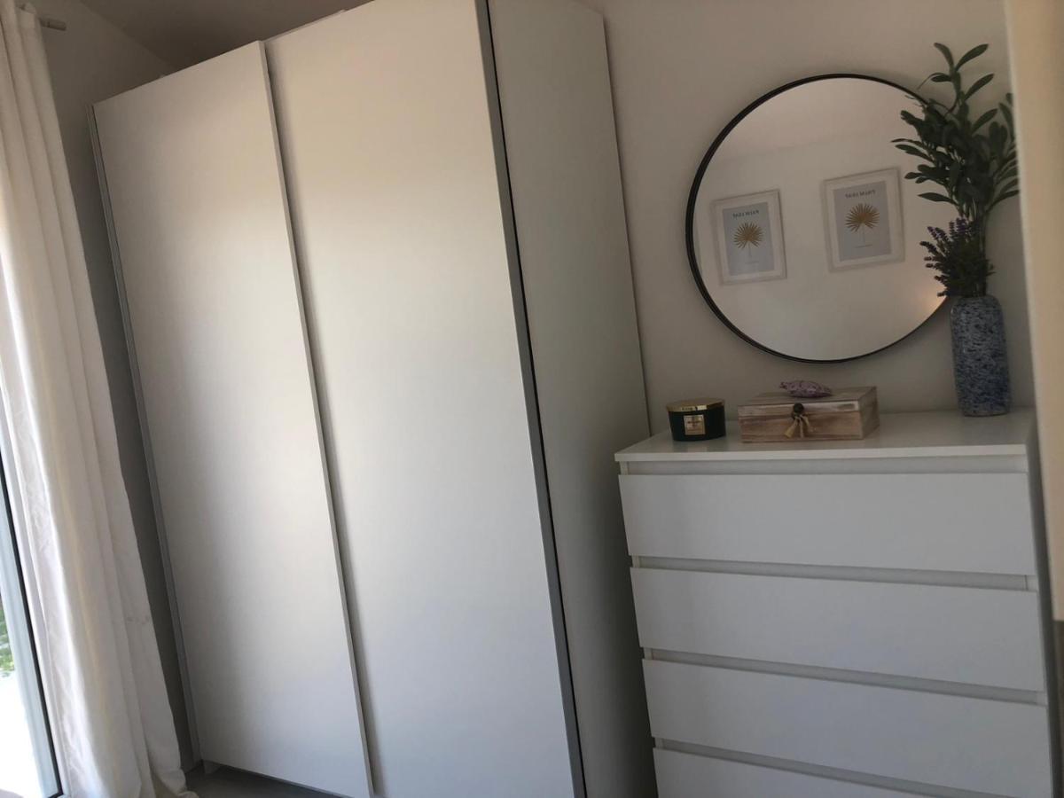 Villa Hedonia Πόρετς Εξωτερικό φωτογραφία