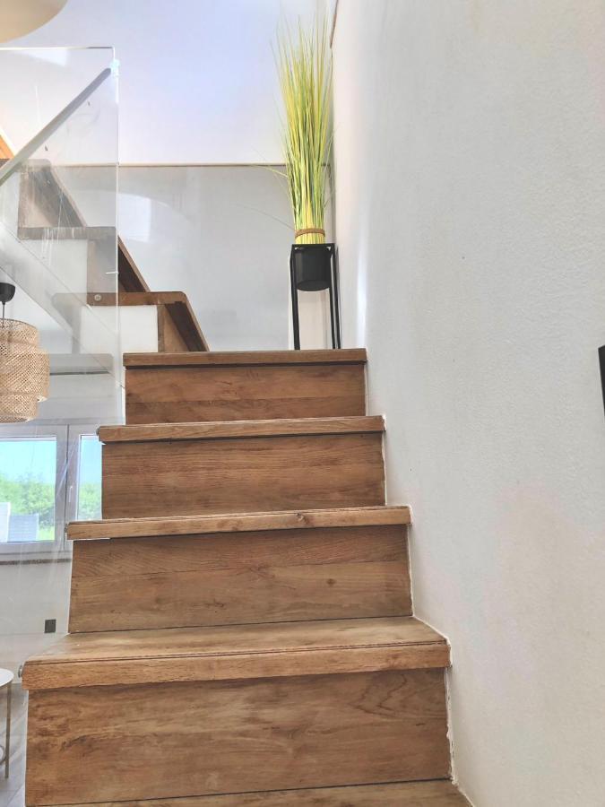 Villa Hedonia Πόρετς Εξωτερικό φωτογραφία