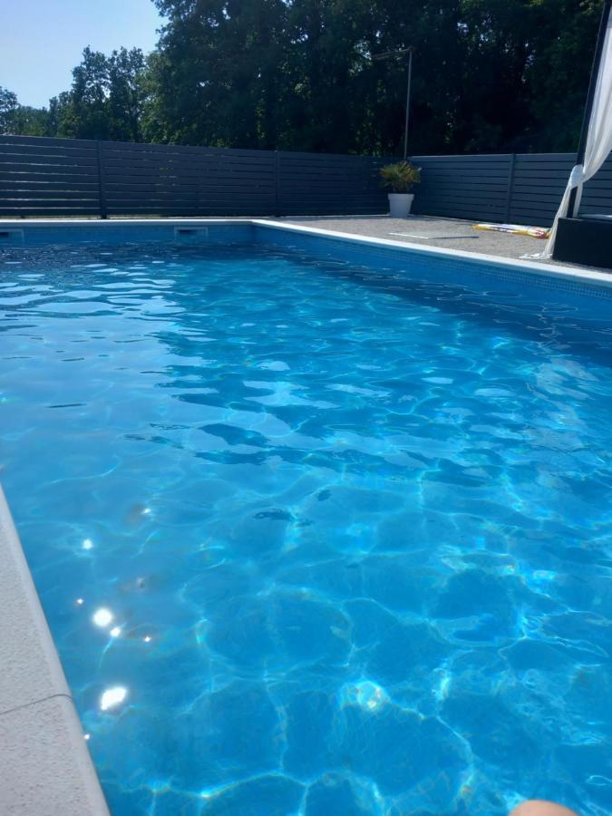 Villa Hedonia Πόρετς Εξωτερικό φωτογραφία
