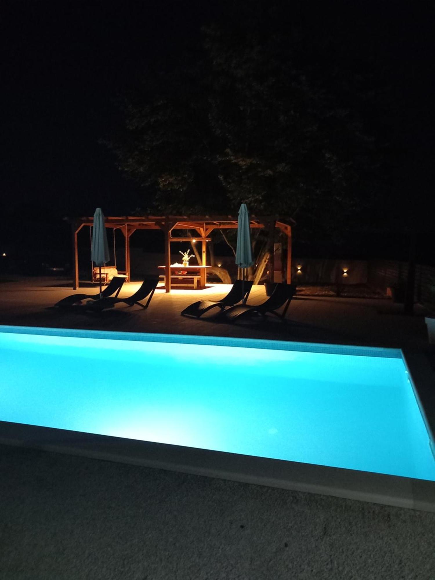 Villa Hedonia Πόρετς Εξωτερικό φωτογραφία